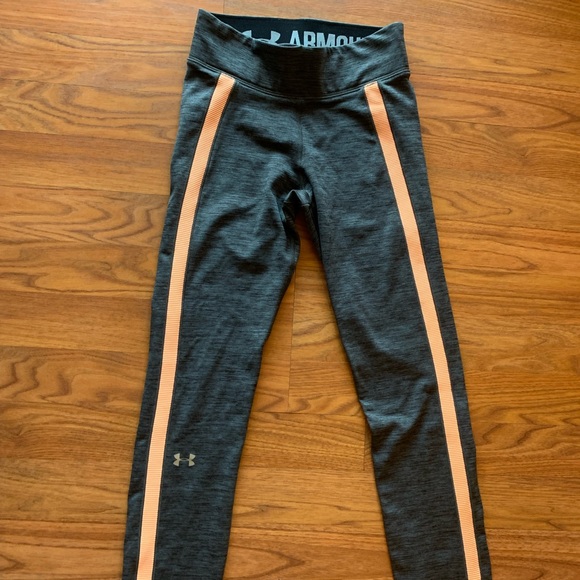 Under Armour Heat Gear Women's Size XS Leggings EUC - Picture 3 of 6